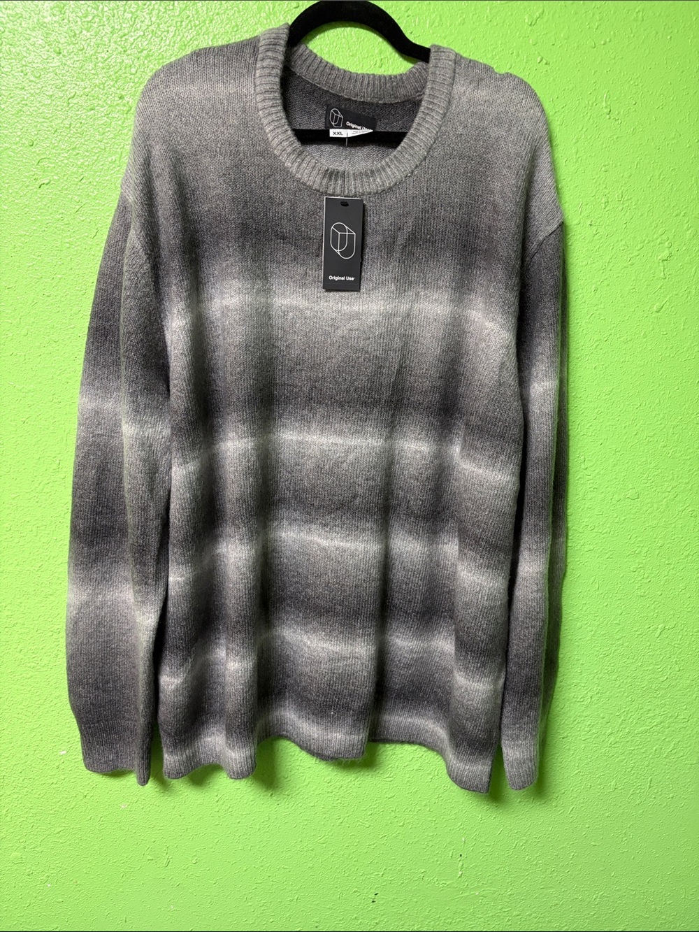 Original Use Men's Gradient Gray Crewneck Sweater